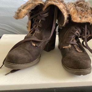 NWOB Women boots size 8